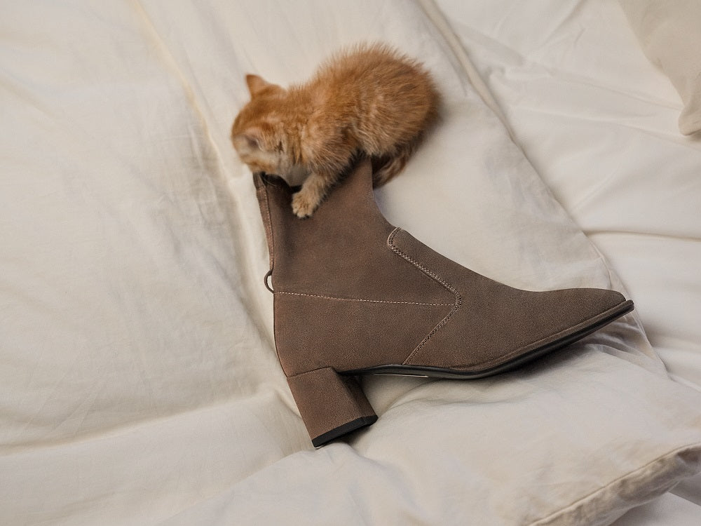Cold Feet? Not with My Self-Heated Boots!