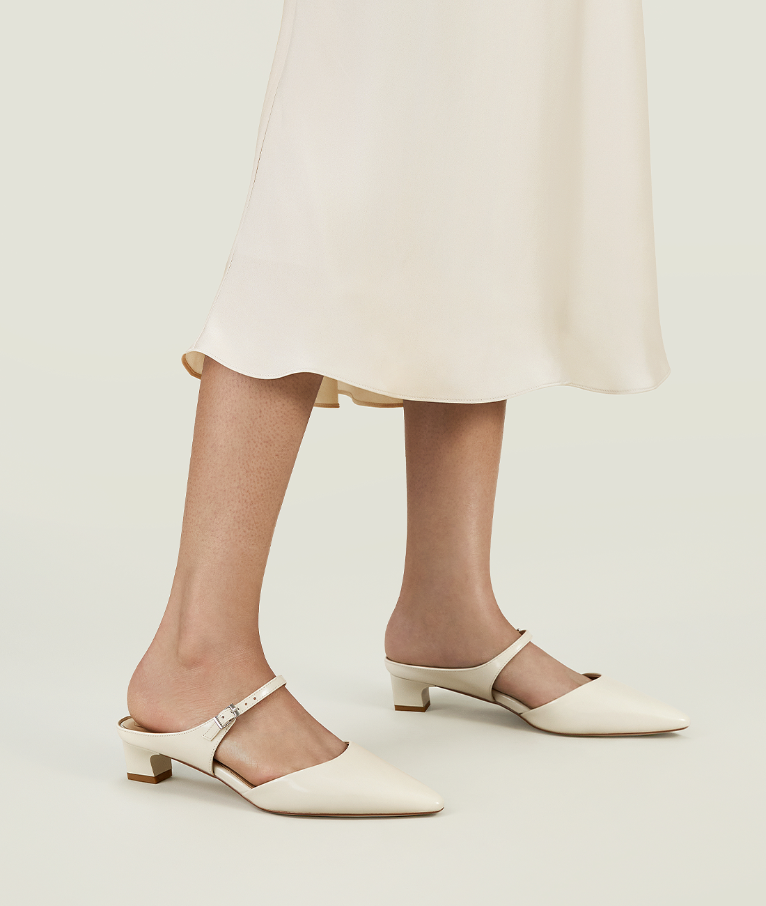 7or9 White Champaca 4.0 Comfort Air-touch Foam Lambskin Upper Slingbacks for Women with 35mm/1.38" Kitten Heels