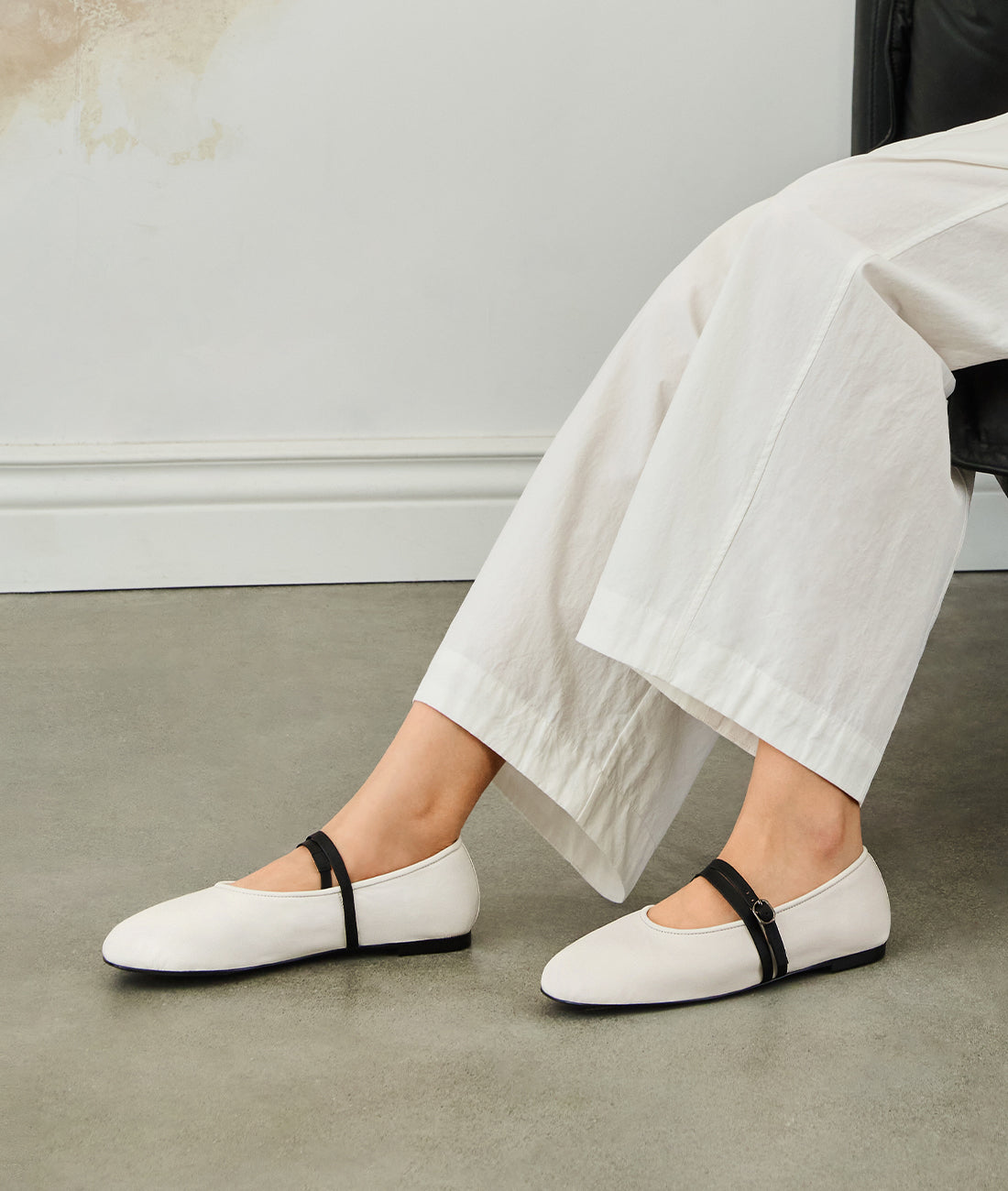 7or9 - Creamy Fluffy Bread Flat - Flats&Loafers