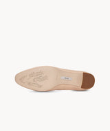 Almond  round-toe heels