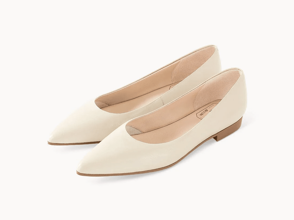 The Rounded Toe Flat vs. The Pointed Toe Flat — Chic Stripes
