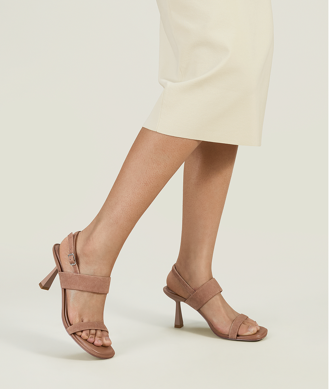 7or9 Silvergrass 2.0 Comfort Sofa Series Suede Upper Brown Sandals for Women with 70mm/2.75" Kitten Heel