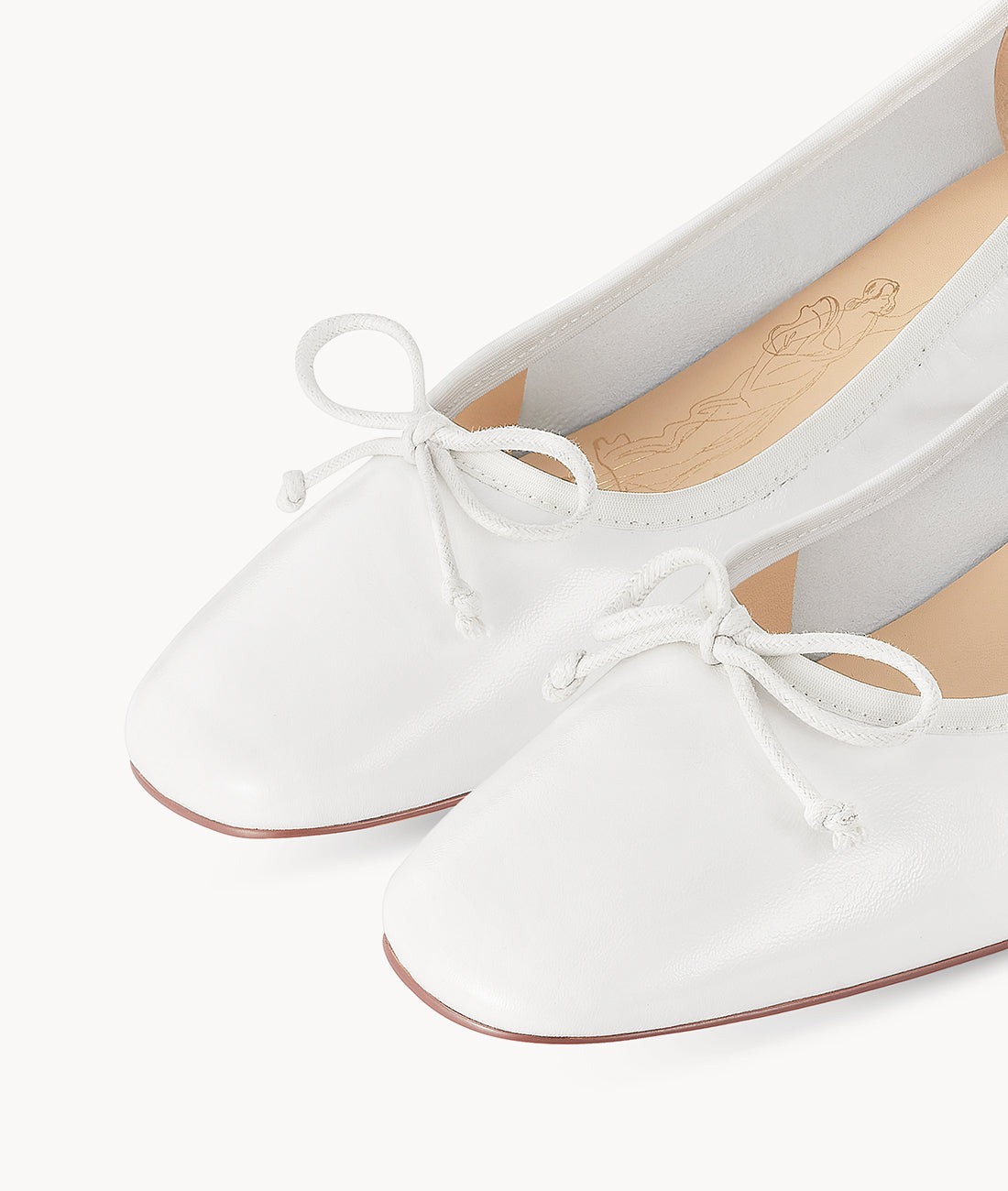 Milk Roll Air-touch Foam Round-toe white Ballet Shoes with bow