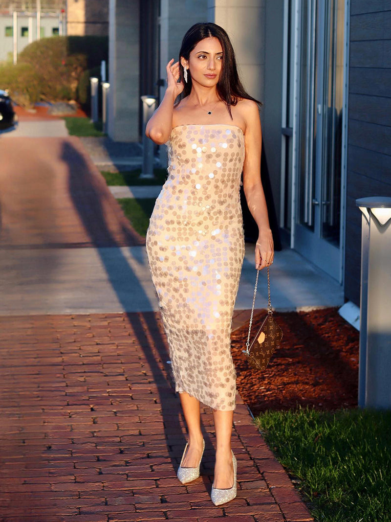 Capturing the beauty of the golden hour 😜✨, and of course, my stunning and comfortable air-touch foam heels! View More