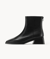 Black Jujube Brownie Air-touch Foam Boot