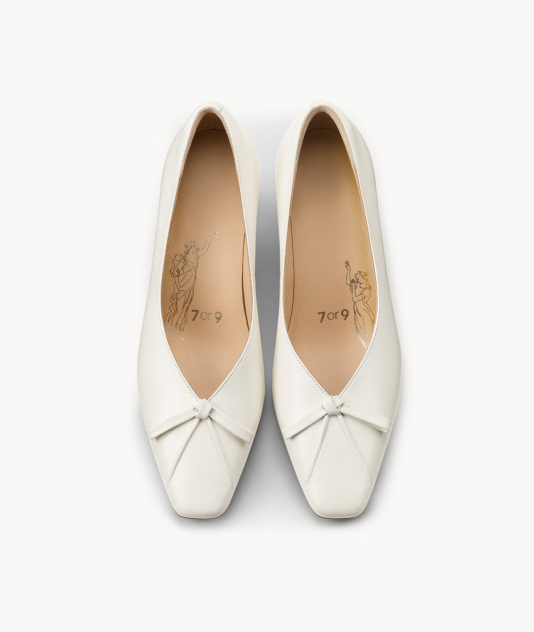 Ivory Macaron Pump