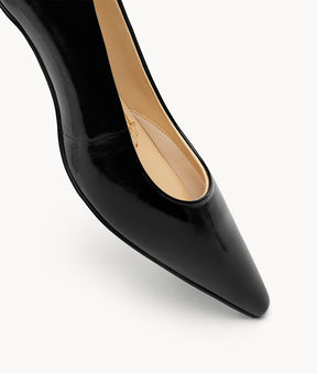 Black Angelica Pump