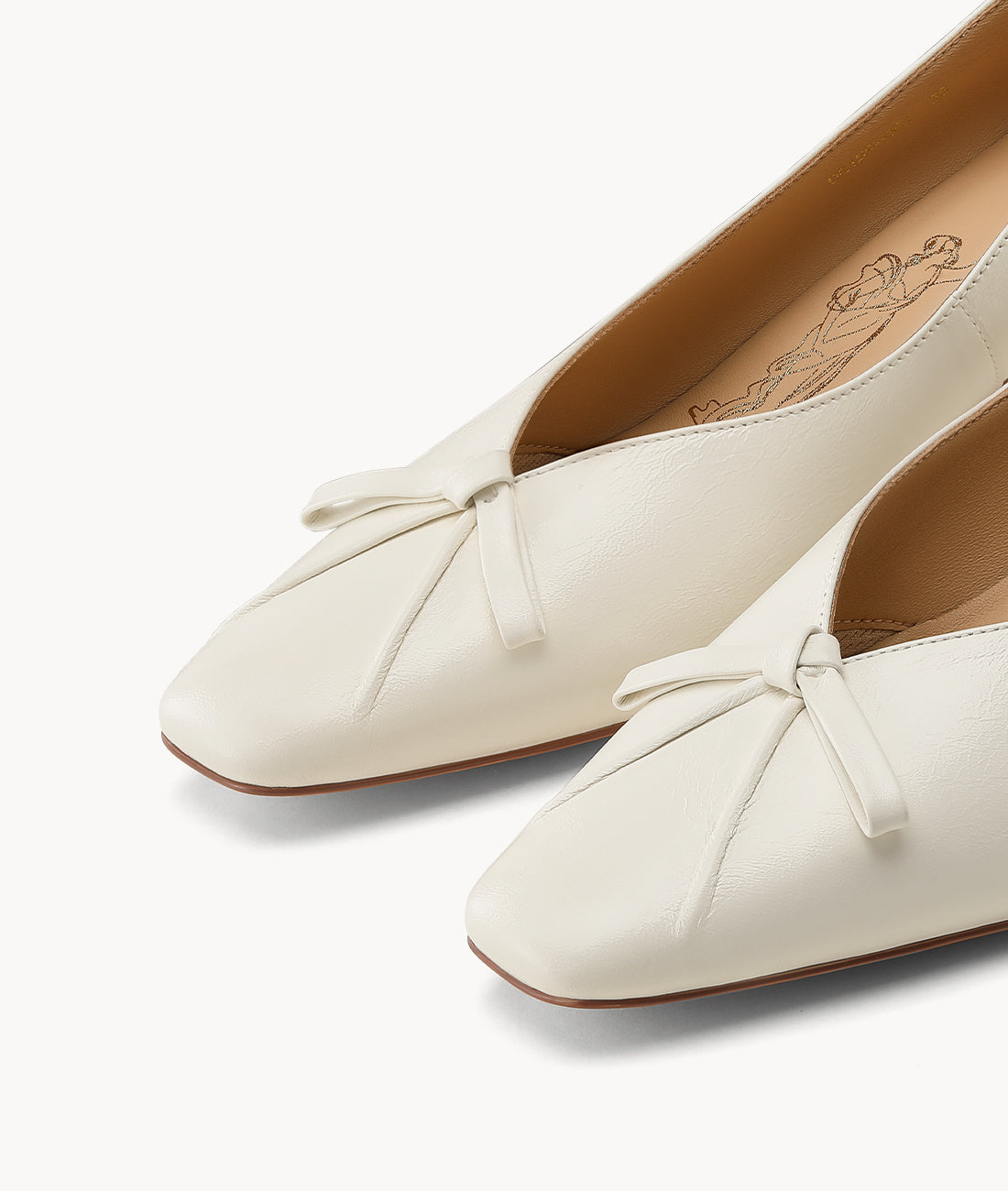 Ivory Macaron Pump