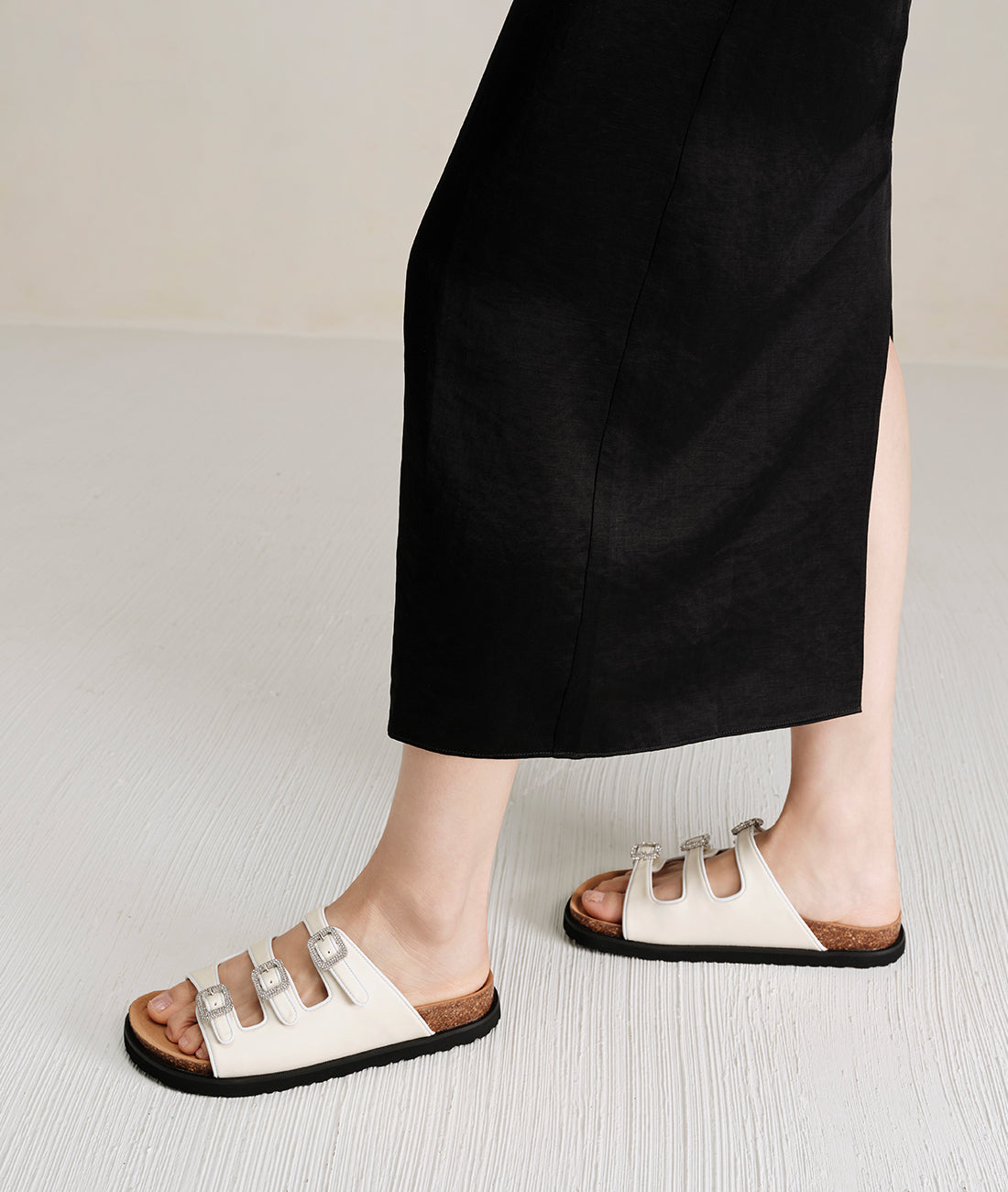 7or9 - Pearl Glow Slide - Sandals