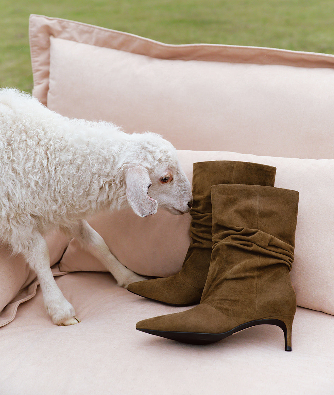 Maple Wood Air-touch Foam Boot