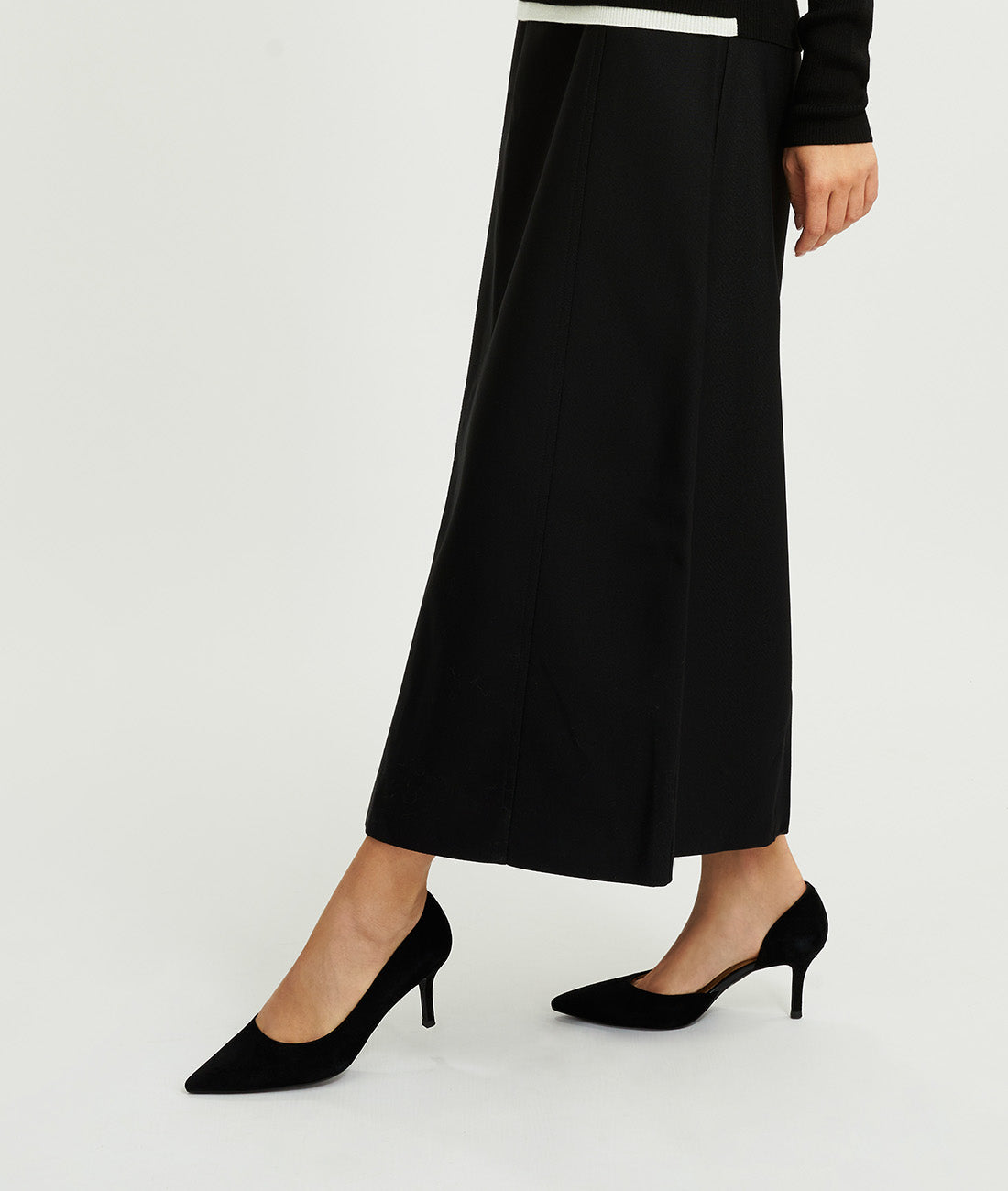 Black Mellow Pump
