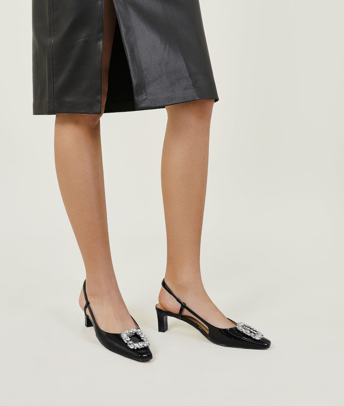 7or9 - Black Beauty - Slingbacks